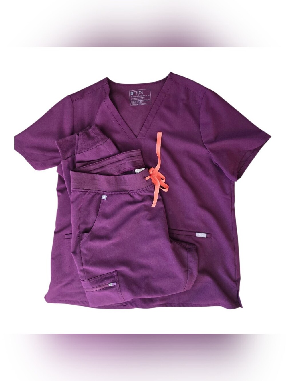FIGS Women's V-Neck Scrub Set in Plum